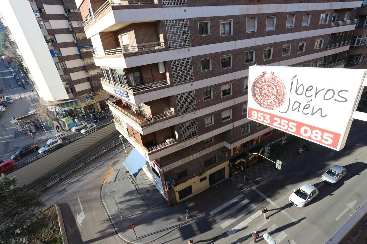 Iberos Jaen Panzió Kültér fotó