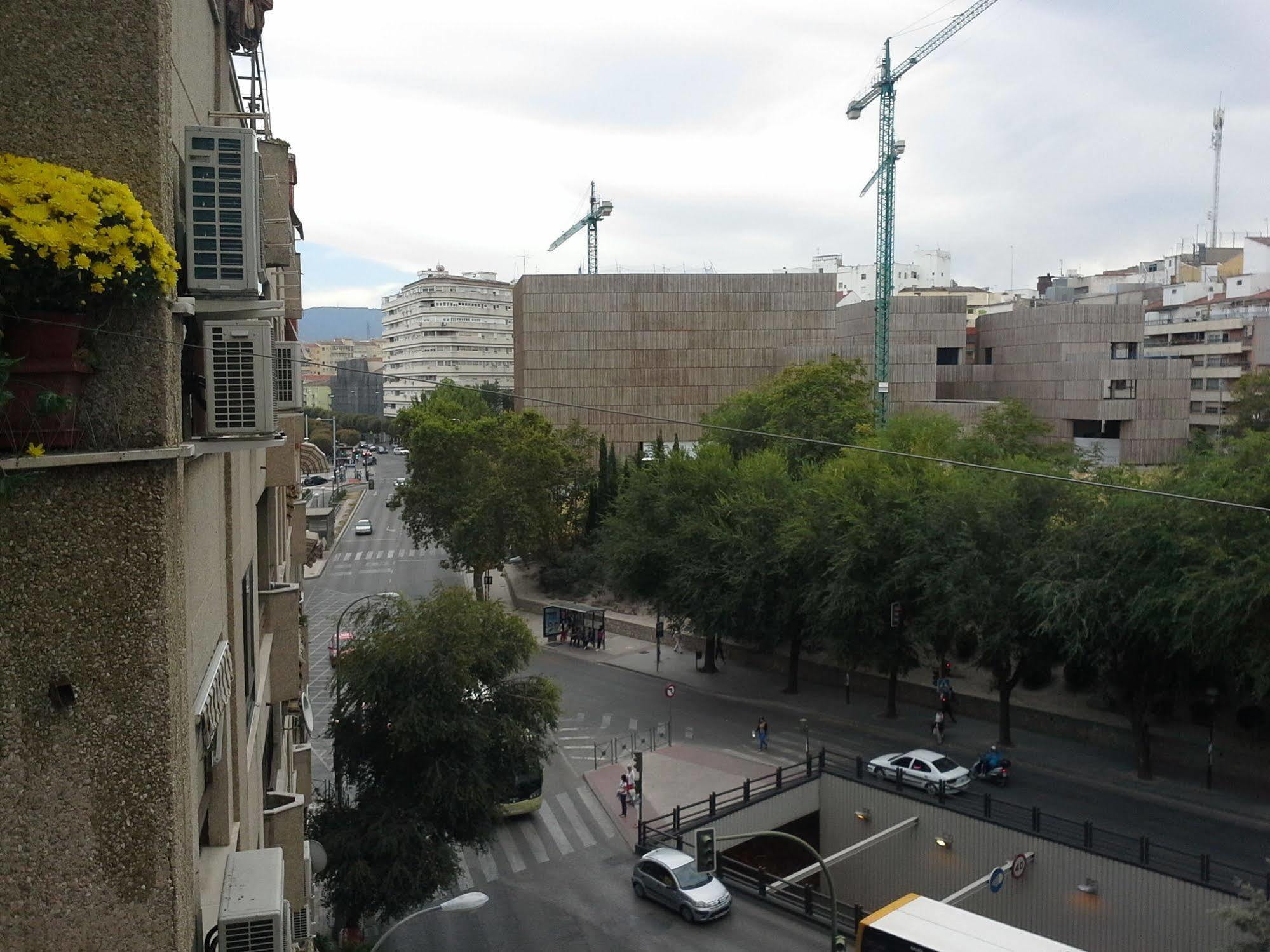 Iberos Jaen Panzió Kültér fotó